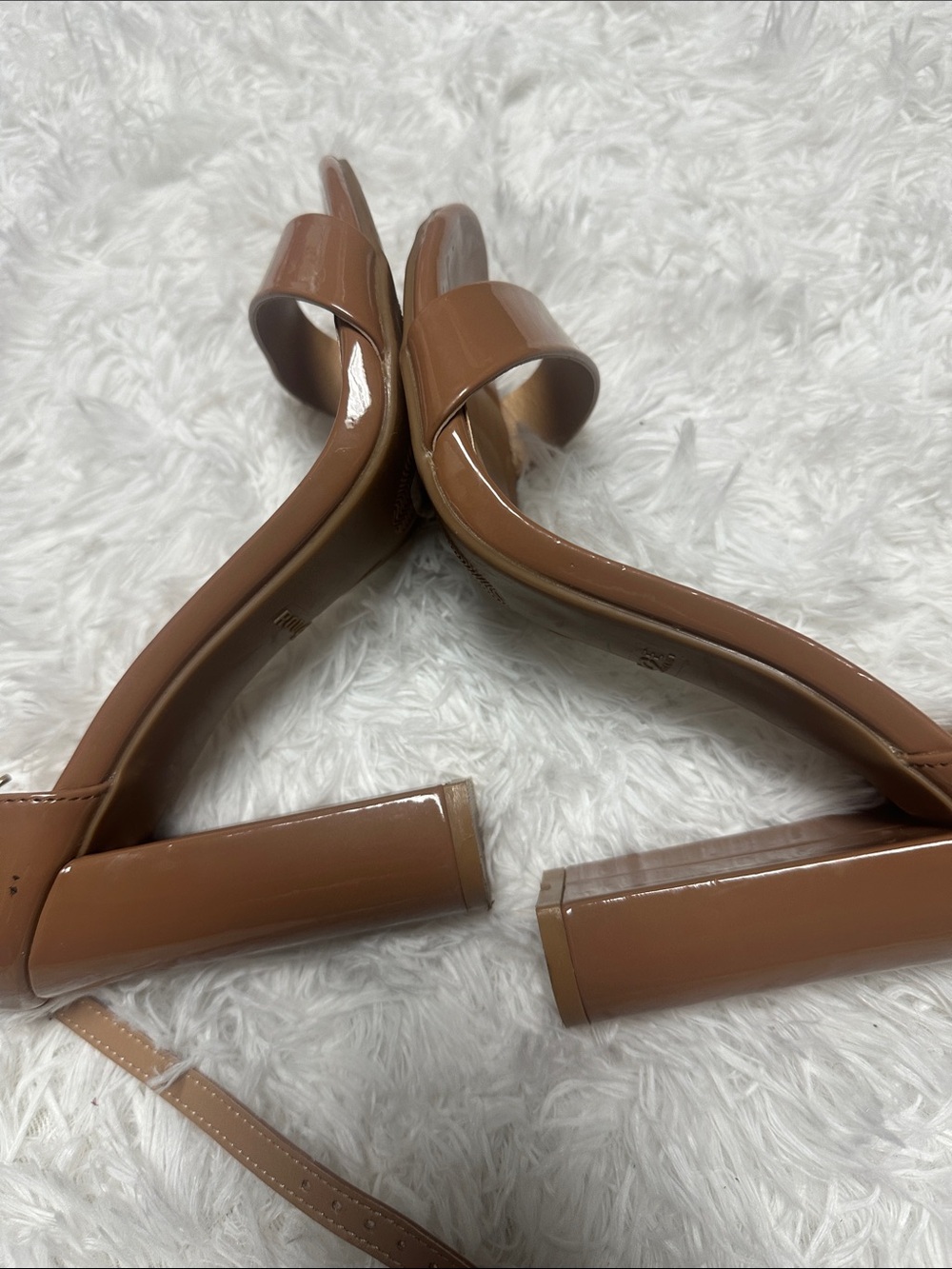 Rouge Helium Tan Patent Block Heel Sandals